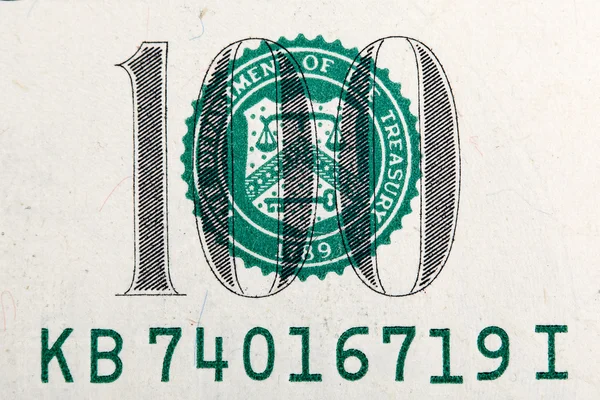 Número de billete de cien dólares en macro — Foto de Stock