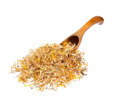 Tahta kaşık üzerinde dağ arnica.