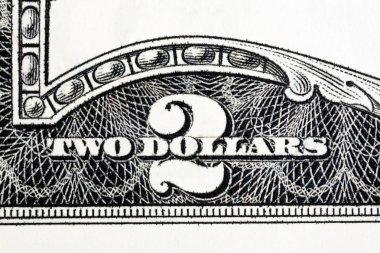 İki dolarlık banknotun yakın bir.