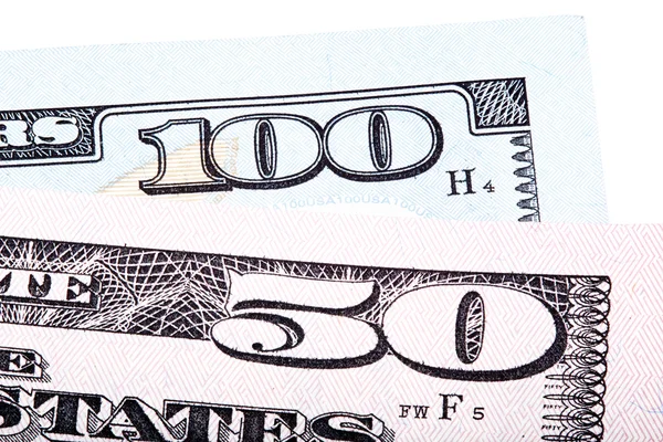 Banconote da 100 e 50 dollari (banconote) isolate su fondo bianco — Foto Stock