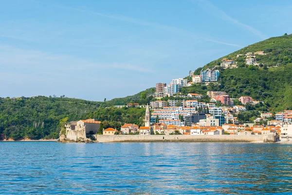 Vista mare sul centro storico di Budva in Montenegro — Foto Stock
