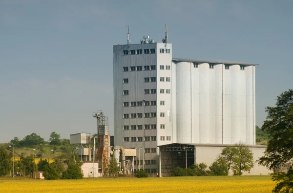 Spannmål silo — Stockfoto