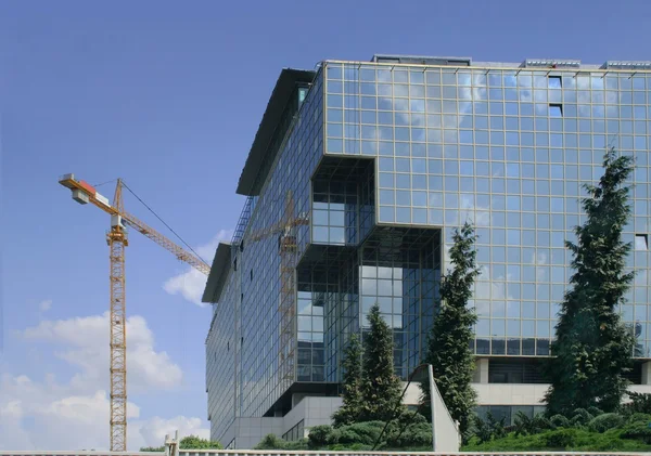 Modern Binası