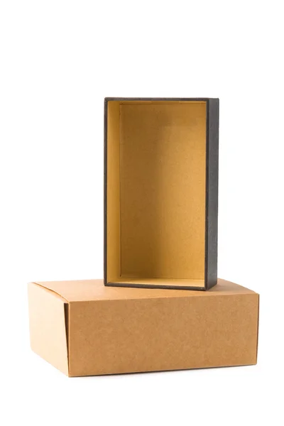 Открыть и закрыть два картона коробка или коричневая бумага коробка iso — стоковое фото