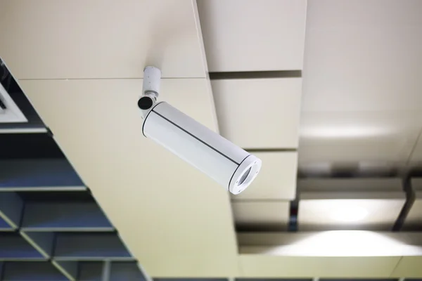 CCTV Security camera wand plafond — Stockfoto
