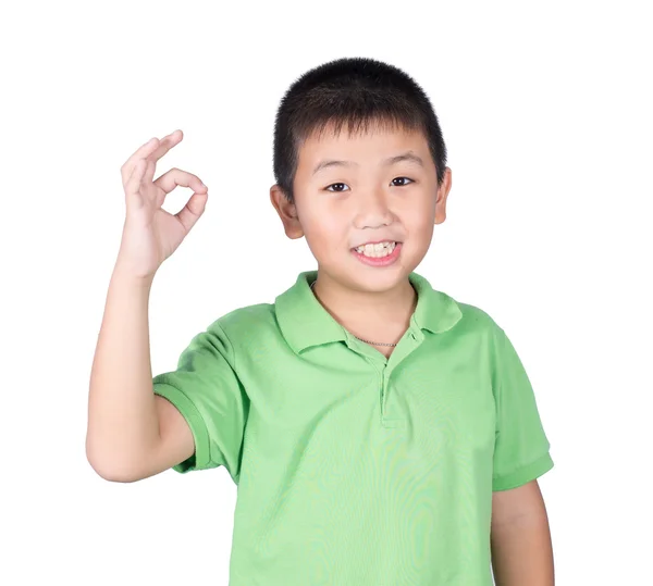 Lindo chico haciendo Ok signo aislado sobre fondo blanco — Foto de Stock