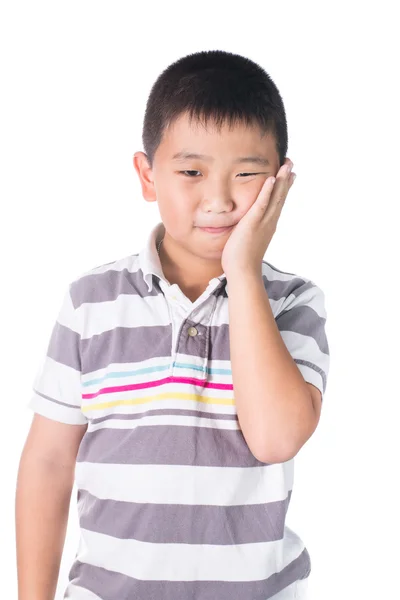 Ragazzo che ha un mal di denti tenendo il viso con la mano, isolato sul bianco — Foto Stock