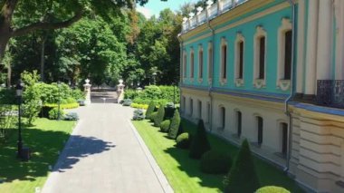 Kiev 'deki Mariinsky Sarayı' nın havadan görünüşü, Ukrayna 'daki Mariinsky Sarayı Kiev' in faşizmi.