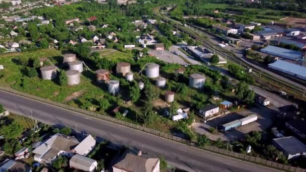 Vista Aérea Tanques Almacenamiento Petróleo Vista Aérea Tanques Almacenamiento Petróleo — Vídeo de stock