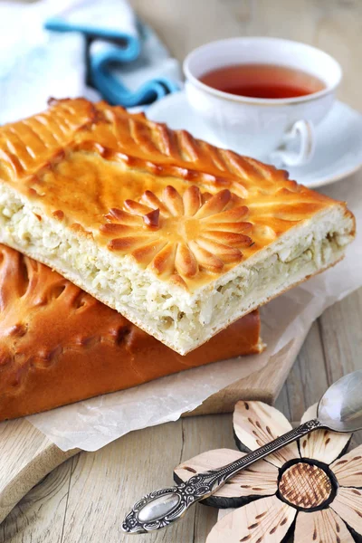 Lahana pasta ve çay