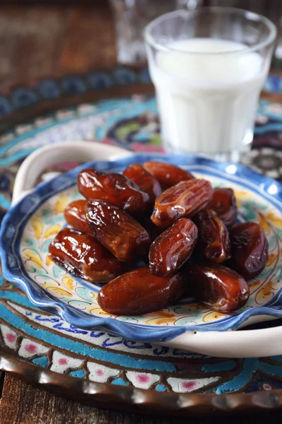 Olgun Tarih ve fermente süt içecek