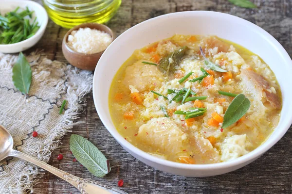 Cucina Italiana Pancotto Zuppa Pane Con Salvia Parmigiano Grattugiato Fondo — Foto Stock