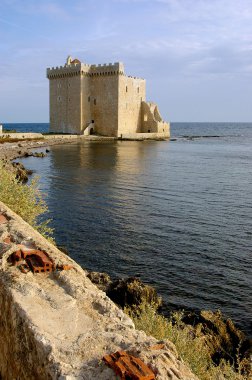 Cote d'Azur, Lerins Adaları: müstahkem manastır manastır S