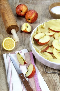 Mutfak elma tart, mutfak aletleri