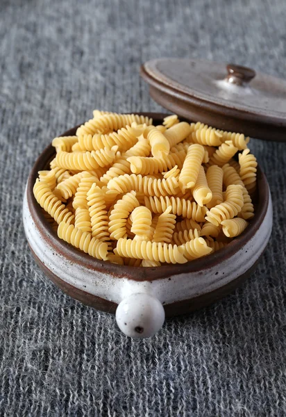 Pasta fusilli — Stock Photo, Image