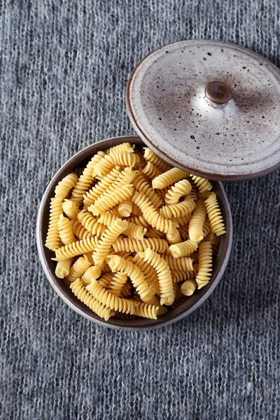 Pasta fusilli — Stock Photo, Image