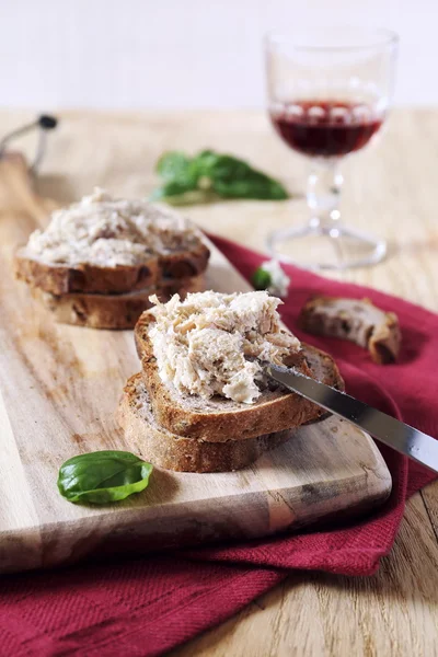 French rillettes, meat spread and wineglass — Stock Photo, Image