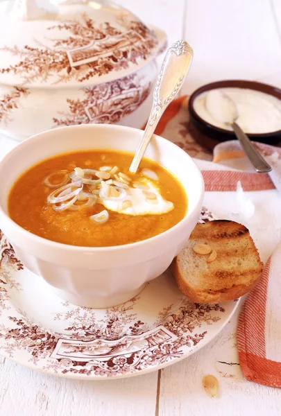 Пряним моркви суп — стокове фото