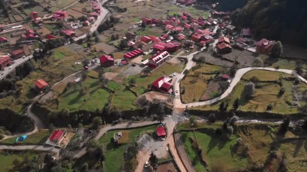 Vista aérea del dron del lago Uzungol — Vídeos de Stock