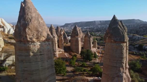 Love Valley i Kappadokien Goreme Turkiet — Stockvideo