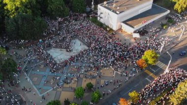 Başkan adayı destekçilerine hava görüşü 