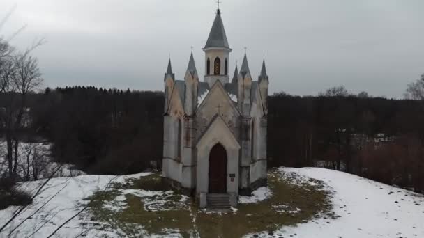 Igreja Neogótica de Deus em Bogushevichi, Bielorrússia. — Vídeo de Stock