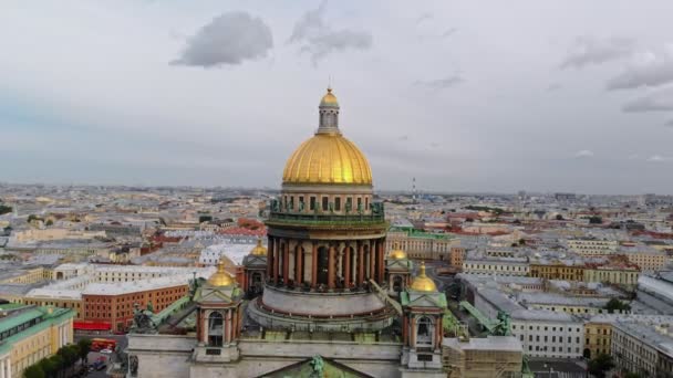 Drone vista de las atracciones de San Petersburgo — Vídeos de Stock