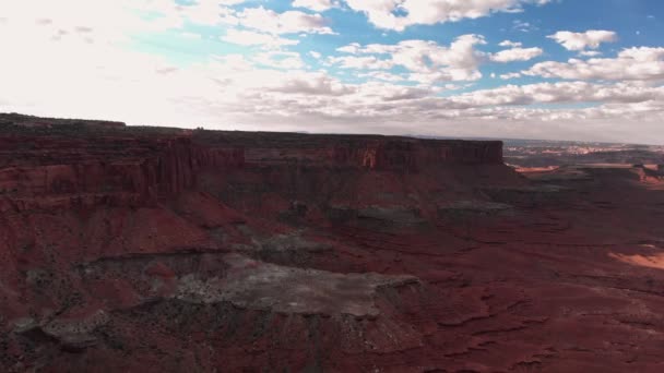 Vista aérea da borda branca com vista para Moab — Vídeo de Stock