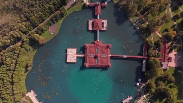 Αεροφωτογραφία της διάσημης λίμνης Heviz — Αρχείο Βίντεο