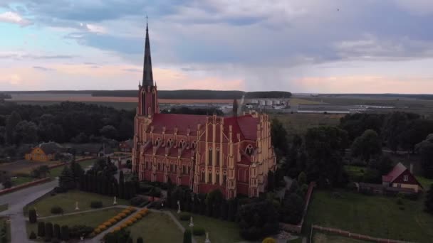 Святая Троица - католическая церковь — стоковое видео