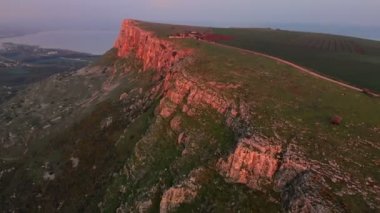 Mt. Galile Denizi 'nin yanındaki Arbel.