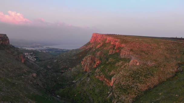 Mt. Galile Denizi 'nin yanındaki Arbel. — Stok video