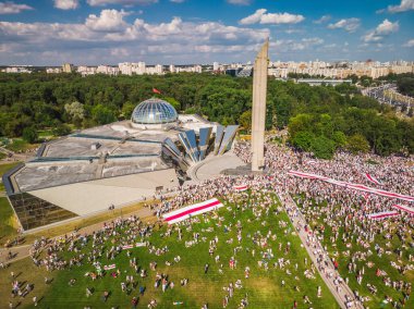 Beyaz Rusya tarihindeki en büyük protestoların hava görüntüsü. Minsk, Belarus 2020 seçimleri.