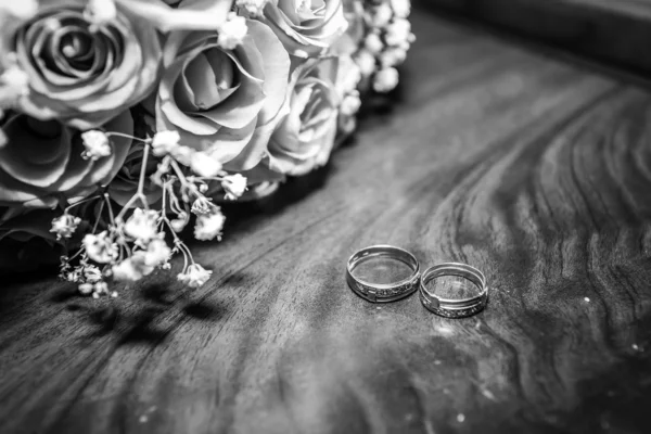 Anillos de boda — Foto de Stock