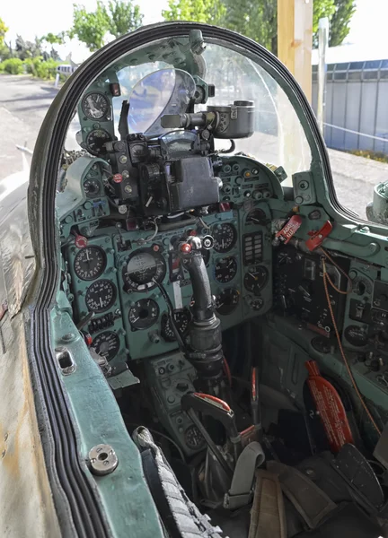 Cockpit de lutador militar soviético — Fotografia de Stock