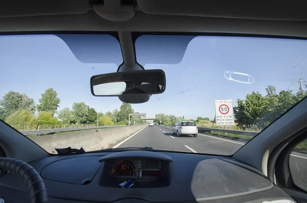 Vista do painel do carro — Fotografia de Stock