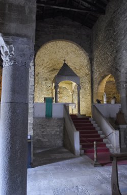 altar ve kilise NEF