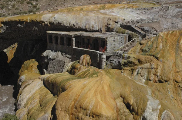 Formación geológica de Puente del Inca — Foto de Stock