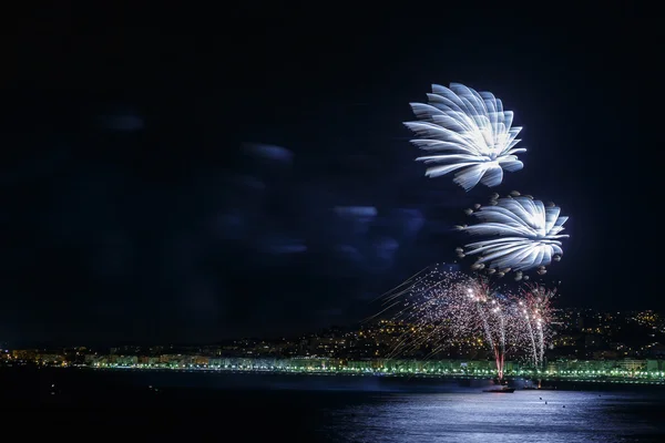 Fajerwerki na obchody dnia 14 lipca w Nicei — Zdjęcie stockowe