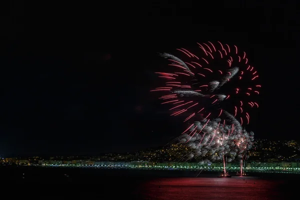 Fajerwerki na obchody dnia 14 lipca w Nicei — Zdjęcie stockowe