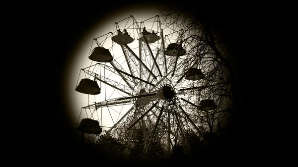 Riesenrad im Dunkeln — Stockfoto