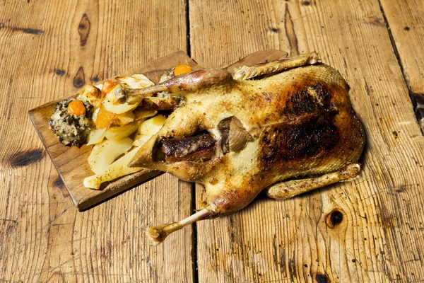 Roasted Duck On Wooden Table — Stock Photo, Image