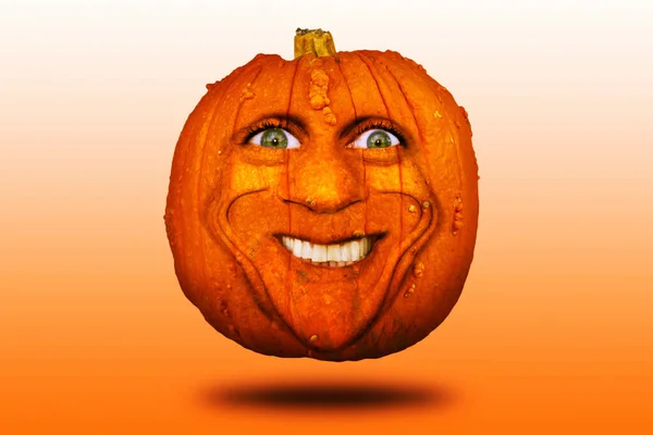 Abóbora Halloween Com Rosto Sorridente Isolado Fundo Laranja — Fotografia de Stock