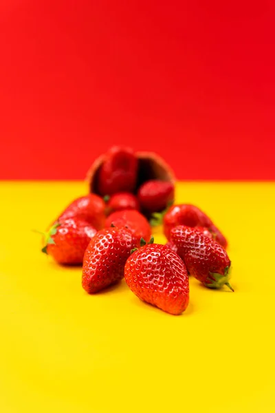 Ice Cream Cone Strawberries Strawberry Icecream Healthy Summer Food Concept — Stok fotoğraf