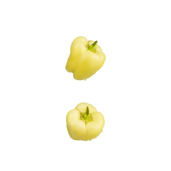 白色背景下分离的黄椒 — 图库照片