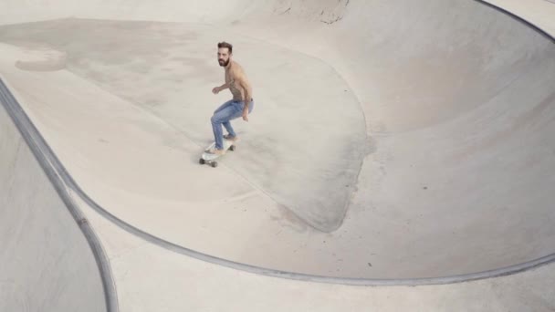 Man Rides Skateboard Bowl Skate Park Gray Background — Stock Video