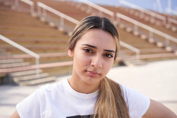 Portrait Serious Girl Looking Camera Angry People Serious Gesture Latin — Stock Photo, Image