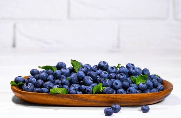 Blueberries Green Mint Leaf Wooden Bowl White Top View Summer — Stock Photo, Image