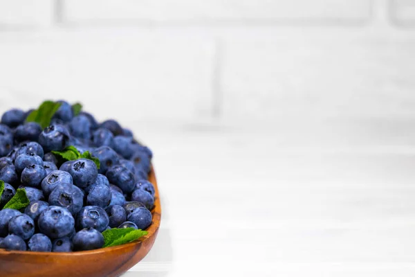 Blueberries Green Mint Leaf Wooden Bowl White Top View Summer — Stock Photo, Image