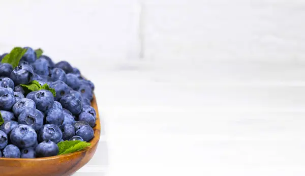 Blueberries Green Mint Leaf Wooden Bowl White Top View Summer — Stock Photo, Image